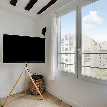 Charming Near Les Halles - Mobility Lease Semesterbostad